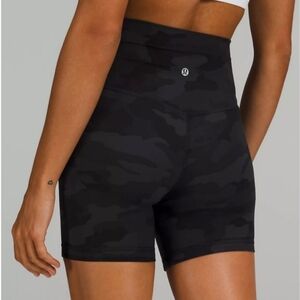 Lululemon align high rise shorts 6" with pockets